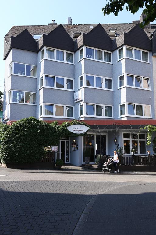 Hotel Am Helmwartsturm Андернах Экстерьер фото